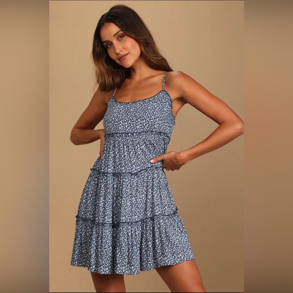 Lulus | Sitting in the Sun Navy Blue Floral Printed Ruffled Dress. Size S